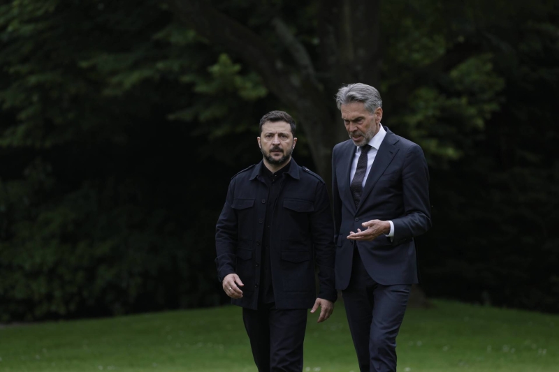 «Кошмарный сон ЕС»: почему в европейских столицах выступают против ускоренного вступления Украины в Евросоюз