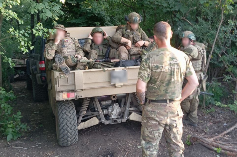 «Меня называют талисманом»: почему боец Джон Рэмбо из США решил отправиться на СВО