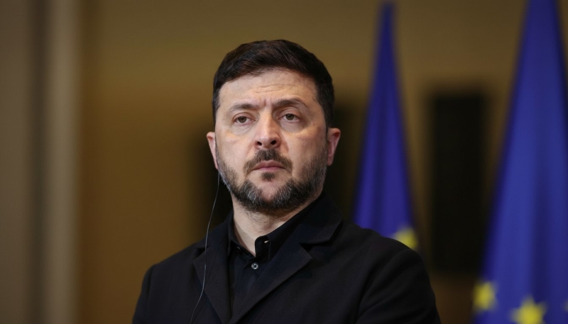 «Мёртвой хваткой держится за власть»: как Зеленский налаживает контакты с политическими конкурентами