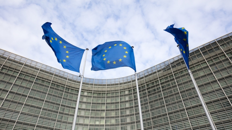 Politico: ЕС будет вынужден забыть свои иллюзии в отношении США