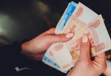 Соцфонд России пересчитал пенсии для 400 тысяч российских многодетных матерей