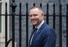 Туск прокомментировал приглашение президента Навроцкого в Совет мира по Газе