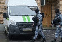 «В установленный законом срок»: приставы передали адвокату Лурье ключи от квартиры Долиной