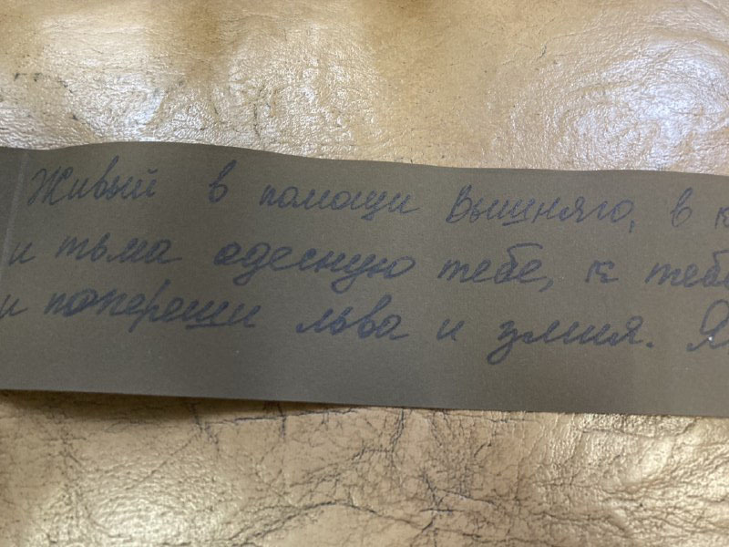 «Волонтёр — это не по-русски, мы добровольцы»: зачем капитан 2-го ранга запаса Серёжкин лепит «пирамидки» из огарков