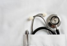 Врач объяснила переедание не размером желудка, а отсутствием чувства насыщения