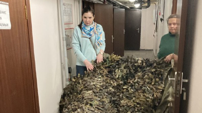 «Господь, если ему это надо, сводит добрых людей вместе»: волонтёры делают уникальные защитные изделия для бойцов СВО