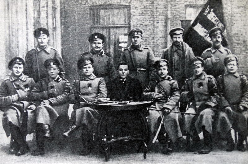 Клим Ворошилов: судьба наркома обороны, первого маршала СССР