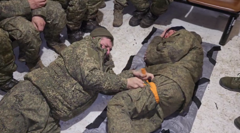 «Не вывозят вэсэушники стрелковый бой»: с чем сталкиваются военные медики на СВО