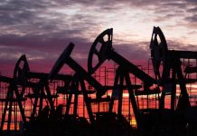 Посол заявил о продолжении поставок российской нефти на Кубу