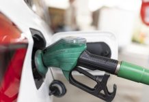 «Для стабилизации цен и приоритетного снабжения внутреннего рынка»: в России с 1 апреля вводят запрет на экспорт бензина