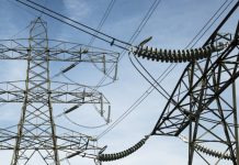 Экстренные отключения света ввели в Киеве и Киевской области