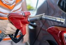 Европейцев призвали меньше ездить и летать