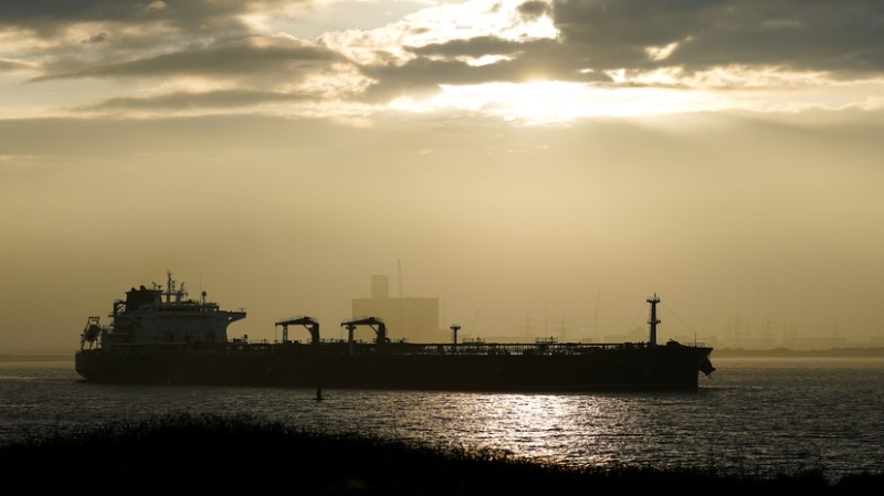 КСИР заявил, что не допустит экспорта «ни одного литра» нефти из региона в США