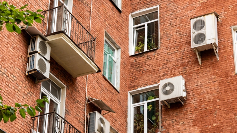 Машаров: россиянам грозят штрафы за незаконную установку кондиционеров