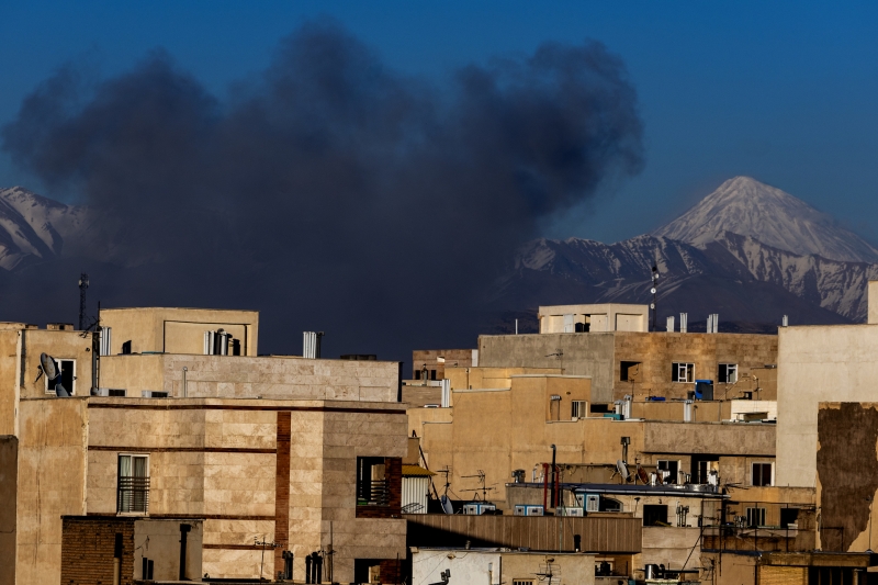 «Международное право уходит в прошлое»: эксперты — о планах США выбирать лидеров других стран