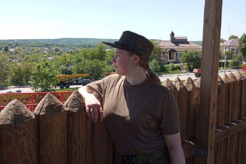 «Молилась, чтобы мы доехали до госпиталя»: 24-летняя медсестра рассказала о службе в зоне СВО