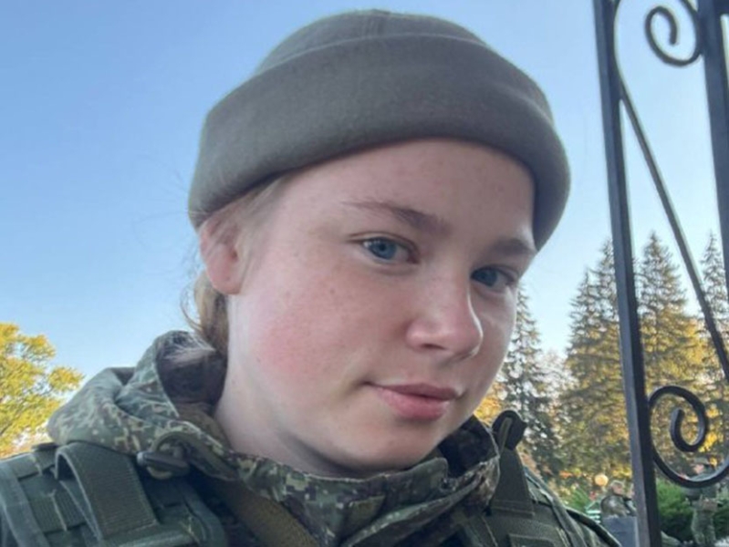 «Молилась, чтобы мы доехали до госпиталя»: 24-летняя медсестра рассказала о службе в зоне СВО