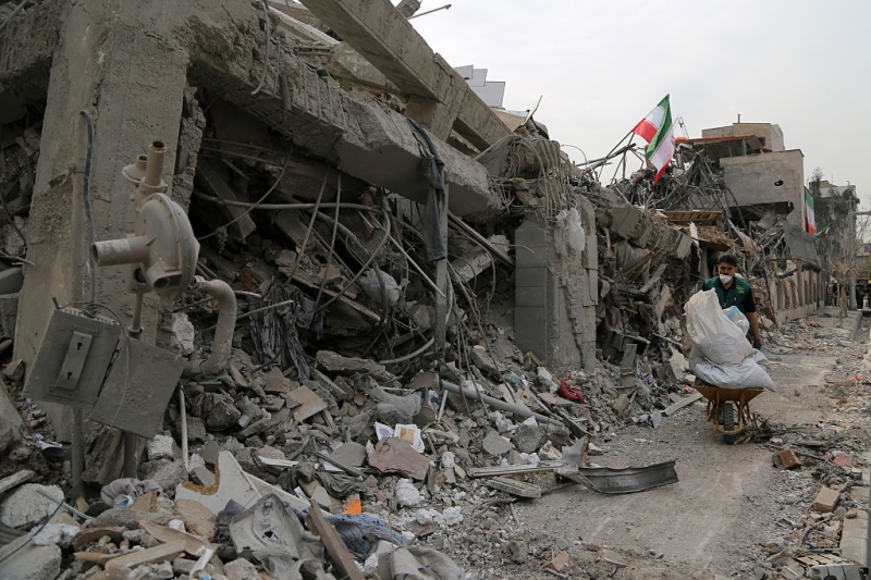 «Очередная политическая пощёчина»: как в Киеве пытаются оправдать отказ США от помощи в конфликте с Ираном