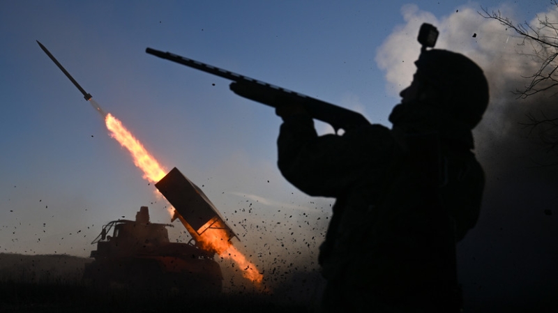 Работа авиации и ракетных войск: ВС РФ нанесли удары по объектам энергетики и транспорта Украины