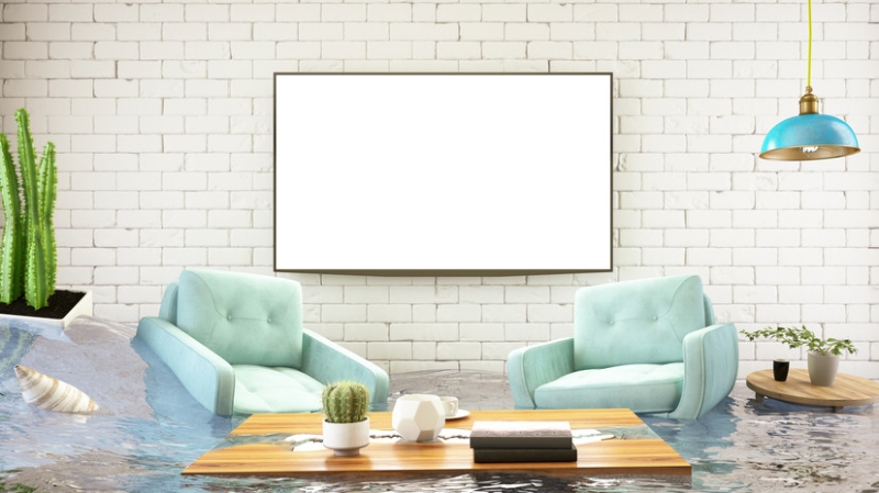 Россиянам объяснили, куда стоит обращаться в случае протечки в квартире