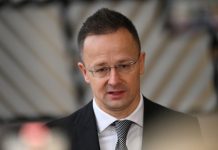 Сийярто: Киев не может придумать объяснение перевозки наличной валюты