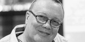 Скончался актер «Маски-шоу» Владимир Комаров