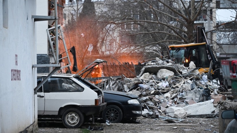 Среди пострадавших есть дети: в многоквартирном доме в Севастополе произошёл взрыв