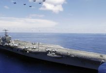 Американские объекты под прицелом: Иран заявил об ударе по авианосцу Abraham Lincoln