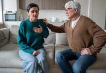 Кардиохирург назвал неочевидные симптомы приближения инфаркта