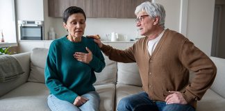 Кардиохирург назвал неочевидные симптомы приближения инфаркта