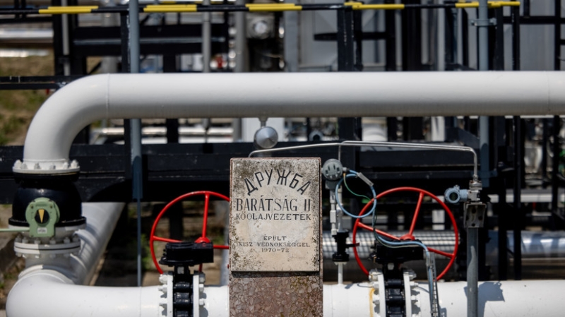 «Не допустим никакого шантажа»: в Венгрии требуют от Украины возобновления поставок нефти через трубопровод «Дружба»