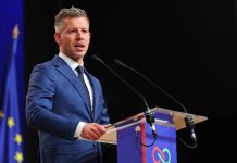 «Не спешит»: в ЕС усомнились по поводу поддержки Мадьяром Украины