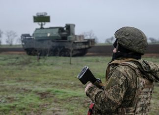 «Подразделения ПВО отразили террористическую атаку»: за ночь над регионами РФ сбито 127 беспилотников