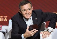 Показания против бывшего губернатора Курской области Романа Старовойта