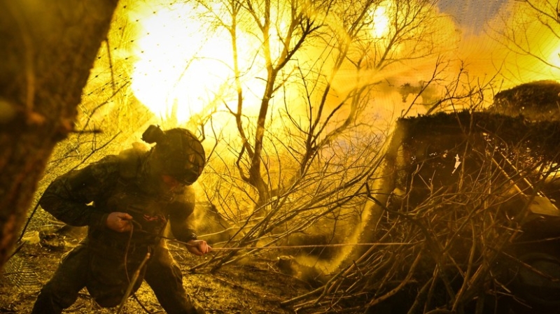 Удары по ракетным заводам, аэродромам и складам с катерами: ВС РФ поразили военные объекты Украины