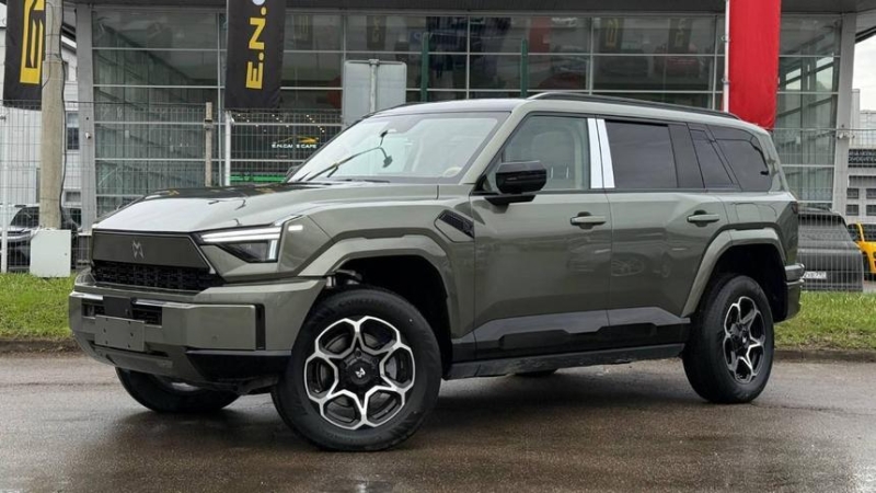 В России появился особо крутой M-Hero 817