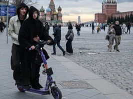 В России водители назвали самый опасный альтернативный транспорт