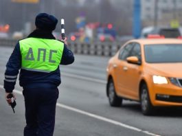 Водителям напомнили о риске лишиться прав из-за кефира и конфет