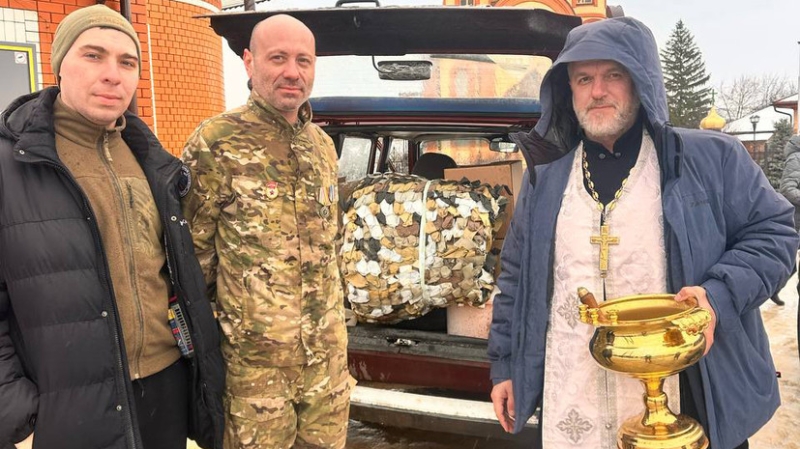 «Высшая награда — ты человеку жизнь спас»: иерей Николай Холодченко совершил более 300 поездок с гумпомощью в зону СВО