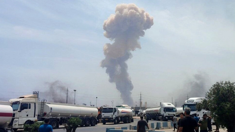 28 погибших и более 1,2 тысячи раненых: что известно о взрыве в морском порту Шахид-Раджаи в Иране