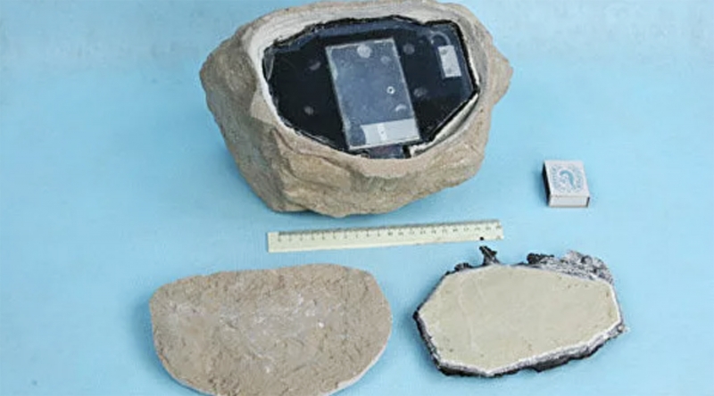 &laquo;Активная работа с оппозицией&raquo;: ФСБ опубликовала видео встречи соратника Навального с сотрудником британского посольства