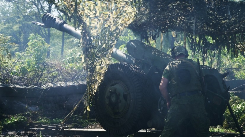 «Артиллерия нанесла мощные удары»: российские военные уничтожили более 40 бойцов ВСУ в районе Антоновского моста