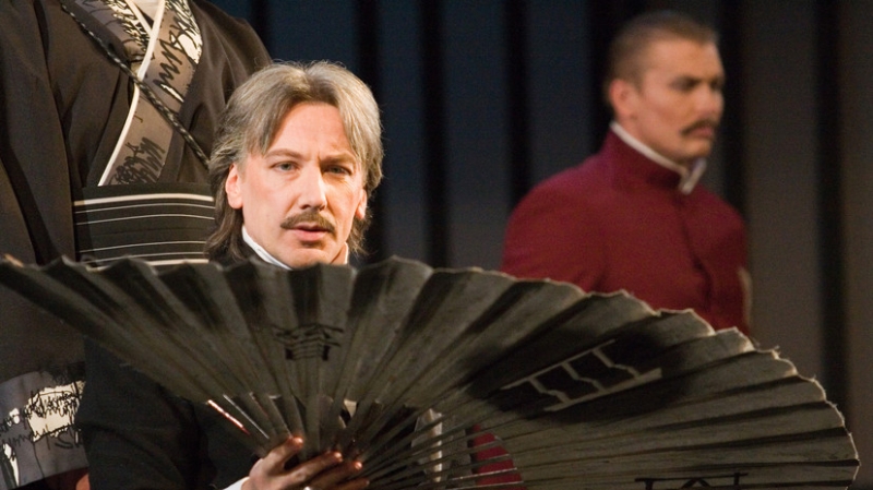 «Артист удивительной творческой энергии»: на 64-м году жизни скончался актёр и ведущий Алексей Весёлкин