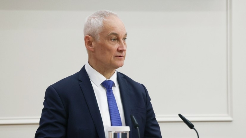 Белоусов: первоочередная задача — комплектование ВС России, не мобилизация