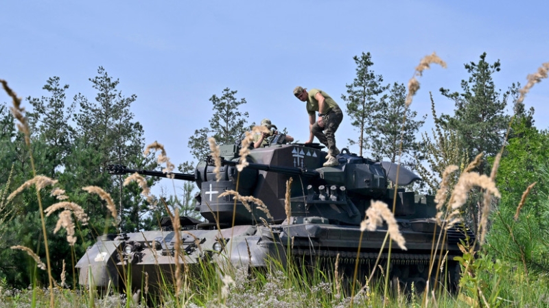 Берлин передал Киеву 6 ЗСУ Gepard, несколько тысяч снарядов к ним и 33 беспилотника