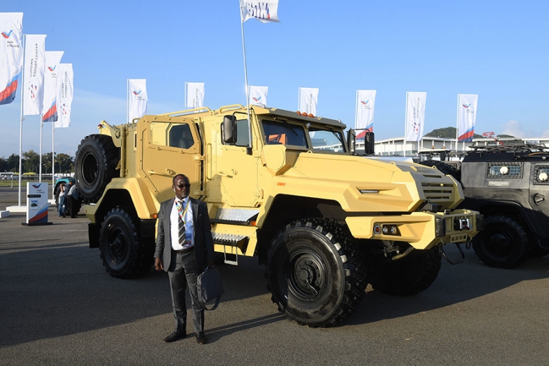 «Большие перспективы»: почему зарубежные заказчики интересуются бронеавтомобилями «Стрела», «ВПК-Урал» и «Атлет»