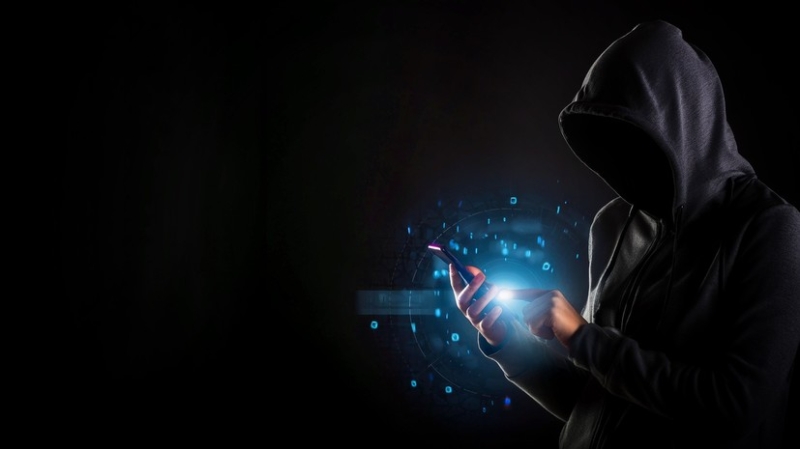 Борьба с мошенниками, соцвыплаты и кредитные лимиты: Володин рассказал о вступающих в силу в апреле законах