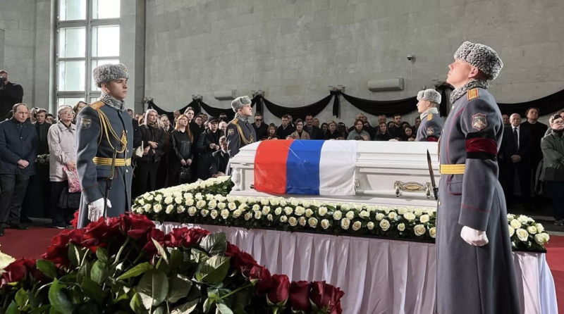 &laquo;Была там, где считала быть необходимой&raquo;: в Москве простились с военкором Первого канала Анной Прокофьевой