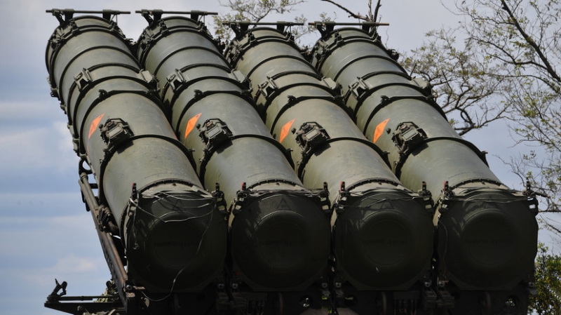 &laquo;Были задействованы истребители&raquo;: в Минобороны РФ сообщили о тренировке дежурных сил ПВО Западного военного округа