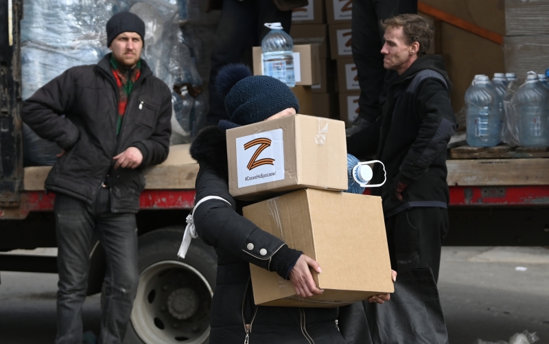 &laquo;Челночная дипломатия&raquo;: зачем Макрон инициировал план эвакуации жителей Мариуполя